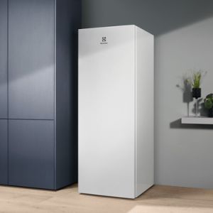 ede49f0845287bb78d668b363b62fdfa8558d0e7